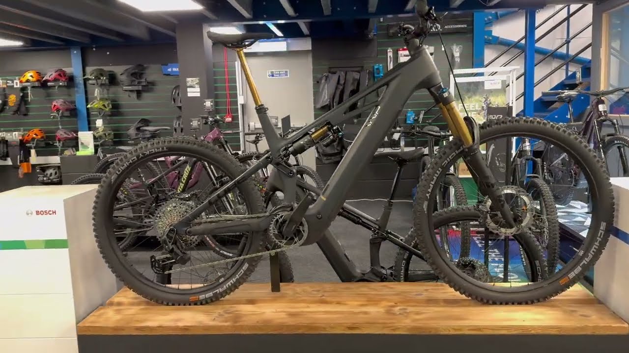 Cube Stereo Hybrid ONE77 HPC AT - full suspension electric mountain bike - walk around