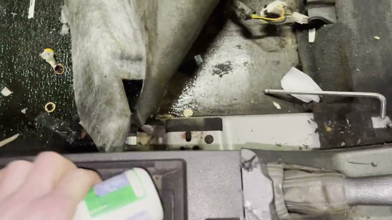 How to Remove P80 Volvo V70 Front Seat and Carpet