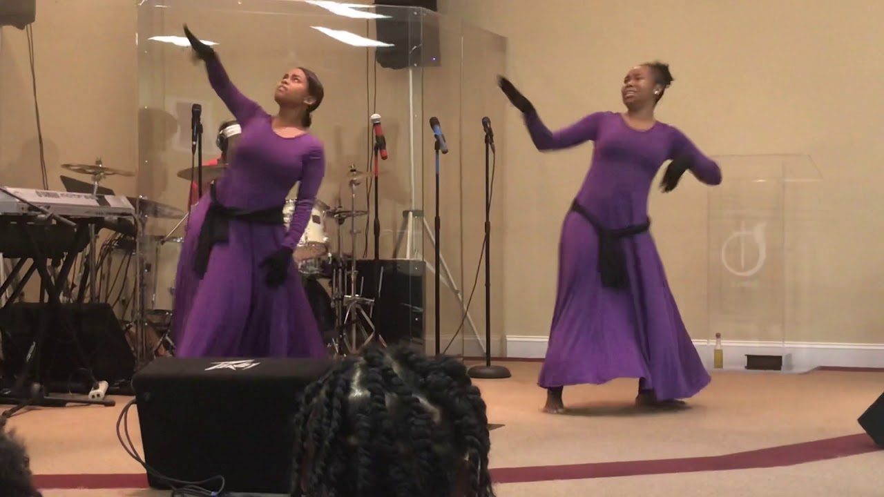 Jekayln Carr  - stay with me / praise dance
