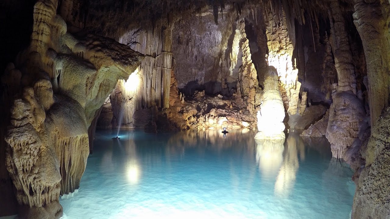 The Sea Cave Mallorca - Skualo Watersports