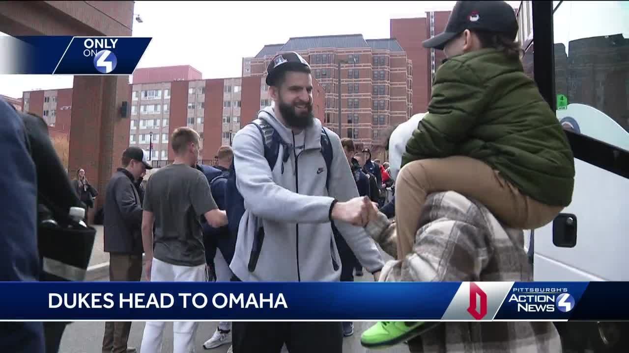 Duquesne crowd sends off men's basketball team to NCAA Tournament