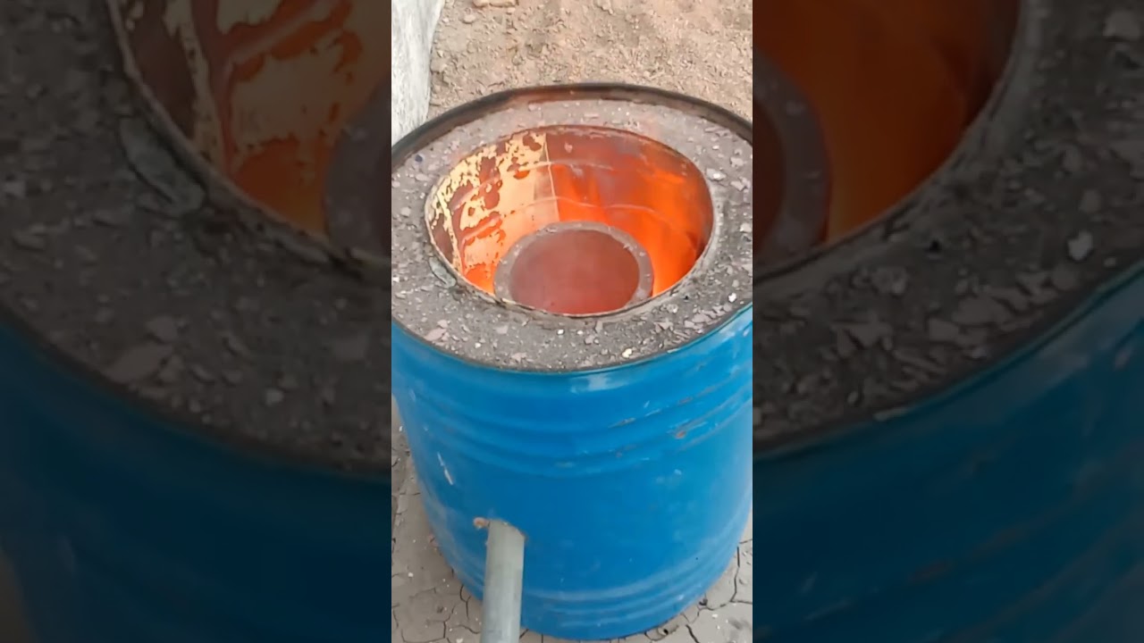 Metal melting furnace - First fire-up & first aluminum ingot pour video (21-Nov-2023).