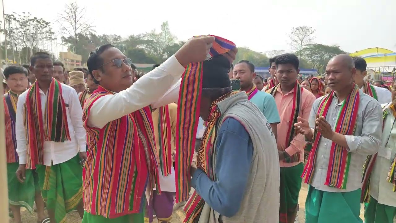 বৃক্ষ ৰোপণ কাৰ্যসূচী দ্বিতীয় দিনৰ প্ৰথম কাৰ্যসূচী হিচাপে সদৌ অসম হাজং ছাত্ৰ সন্থা 