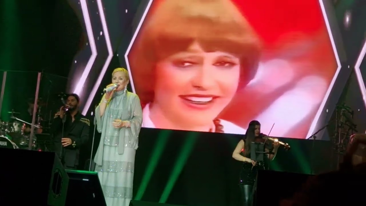 Googoosh Man Amadeam 2024 live concert