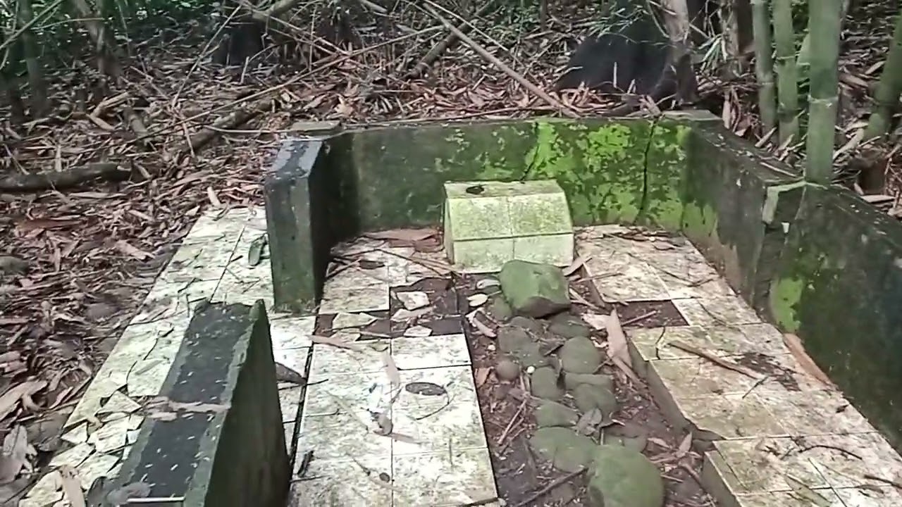 Makom keramat Di Panaekan