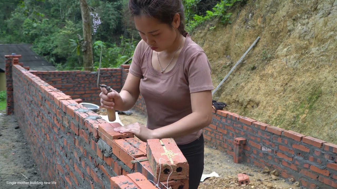 Building a sturdy pigsty with bricks and cement - Harvesting green vegetables to sell | Daily life