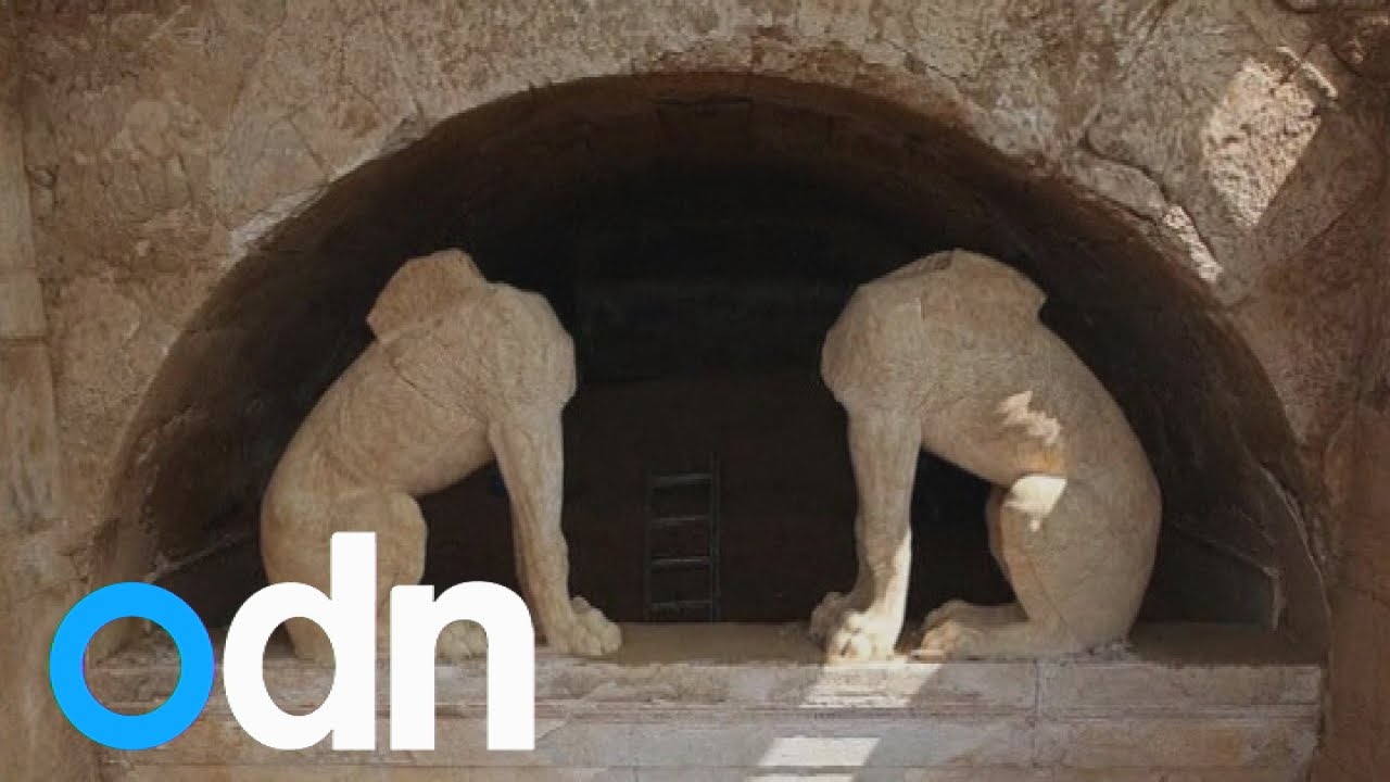 Ancient Greek tomb uncovered by archaeologists
