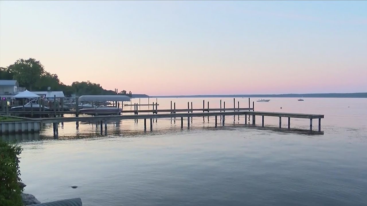 1 killed, 4 injured in Seneca Lake boating accident