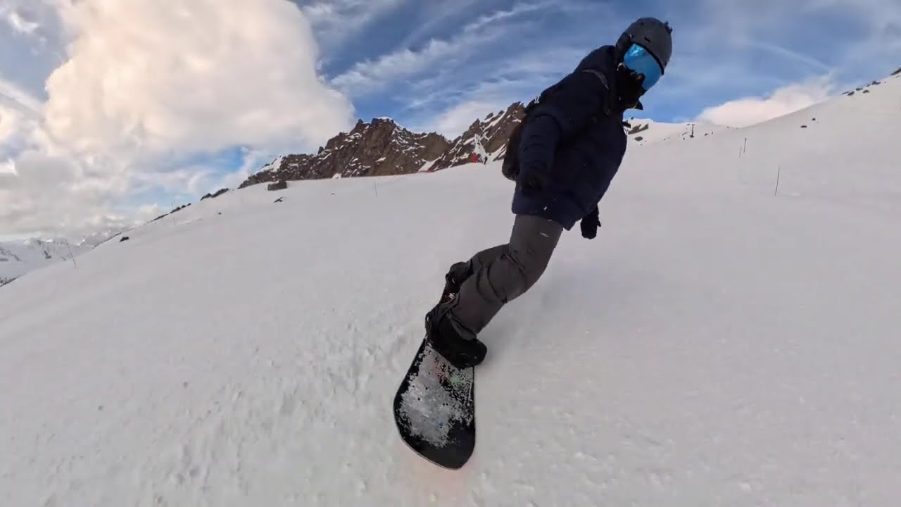 Snowboarding in Val Thorens (2025) | Exploring Les Trois Vallées | Day 1