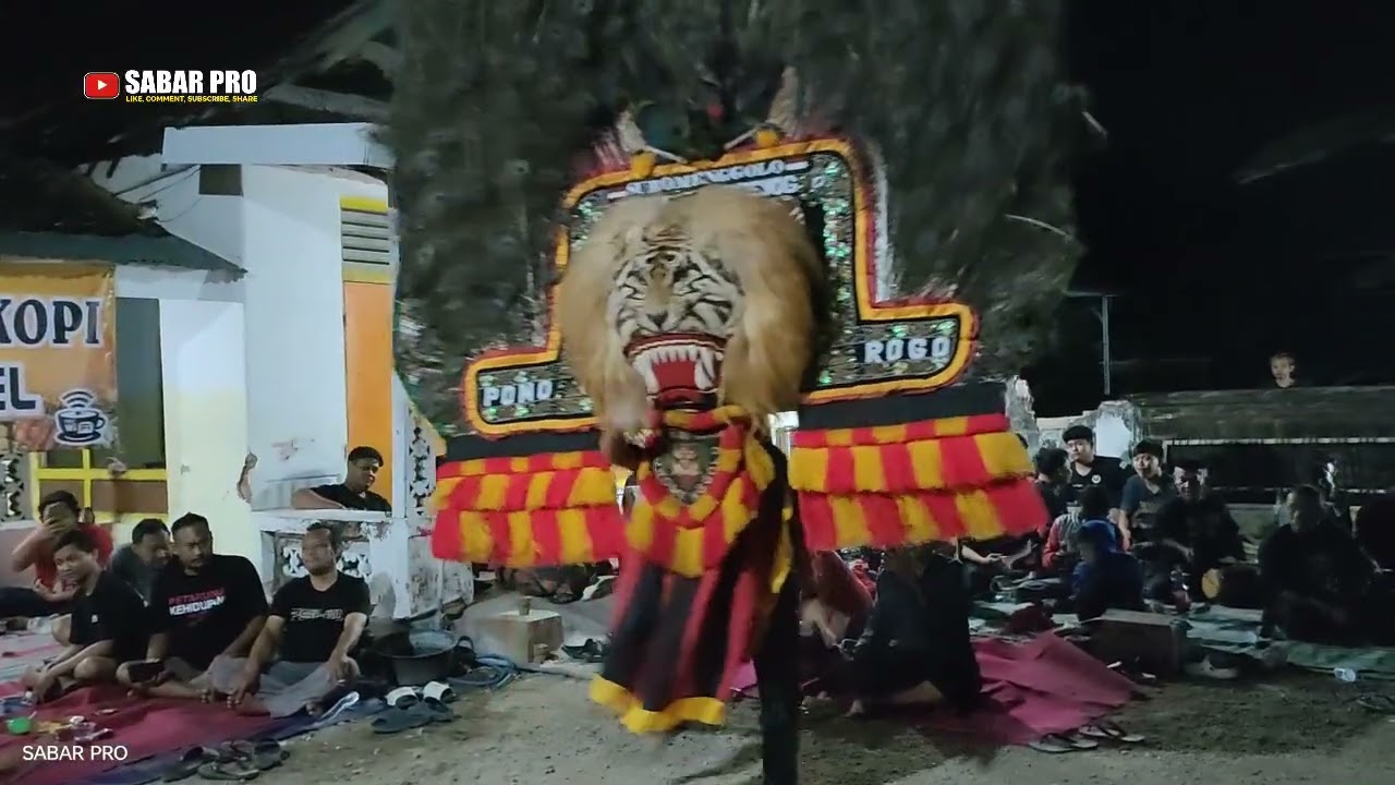 Solah Manthab Reyog Suromenggolo Dalam Rangka Tabuhan Reyog Gayeng Gayengan Di Tambak Bayan Ponorogo