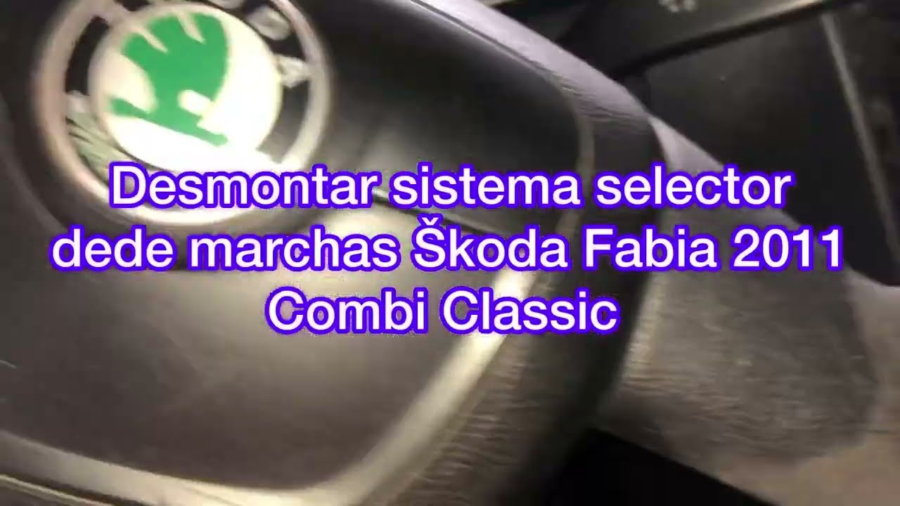 Cómo desmontar palanca y sistema de cambios de marcha Skoda Fabia 2011 #VAS #VAG