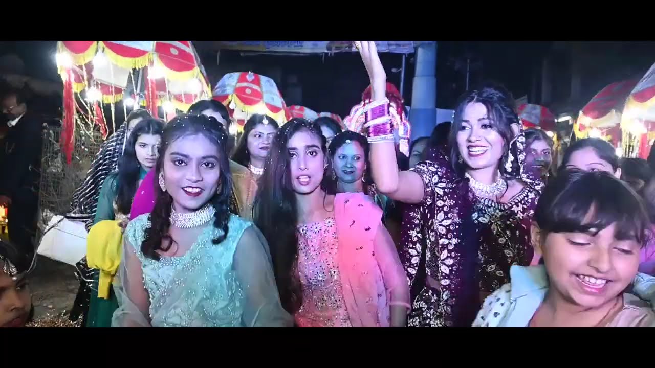 Dj par kiya bhabhiyo or ladkiyon ne dhamakedar viral dance #ananyaweddingvlogs #wedding #dance #love