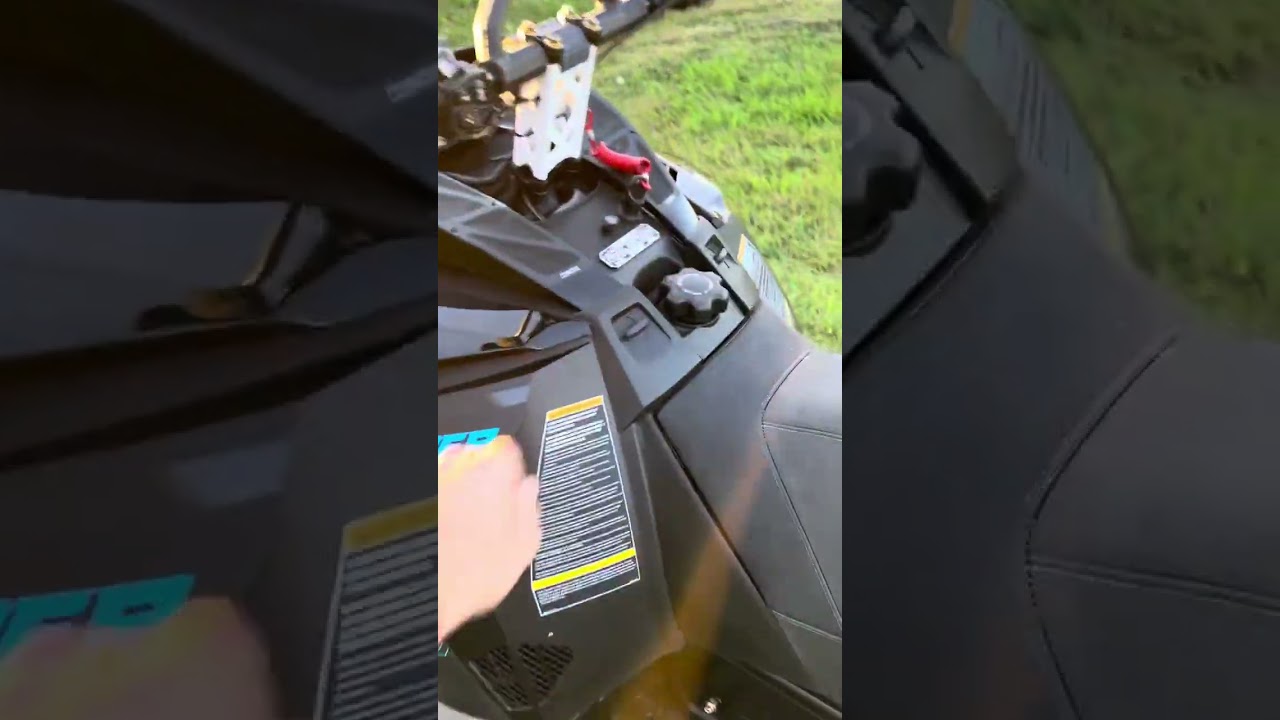2025 Yamaha Sidewinder MTX 153 walk around