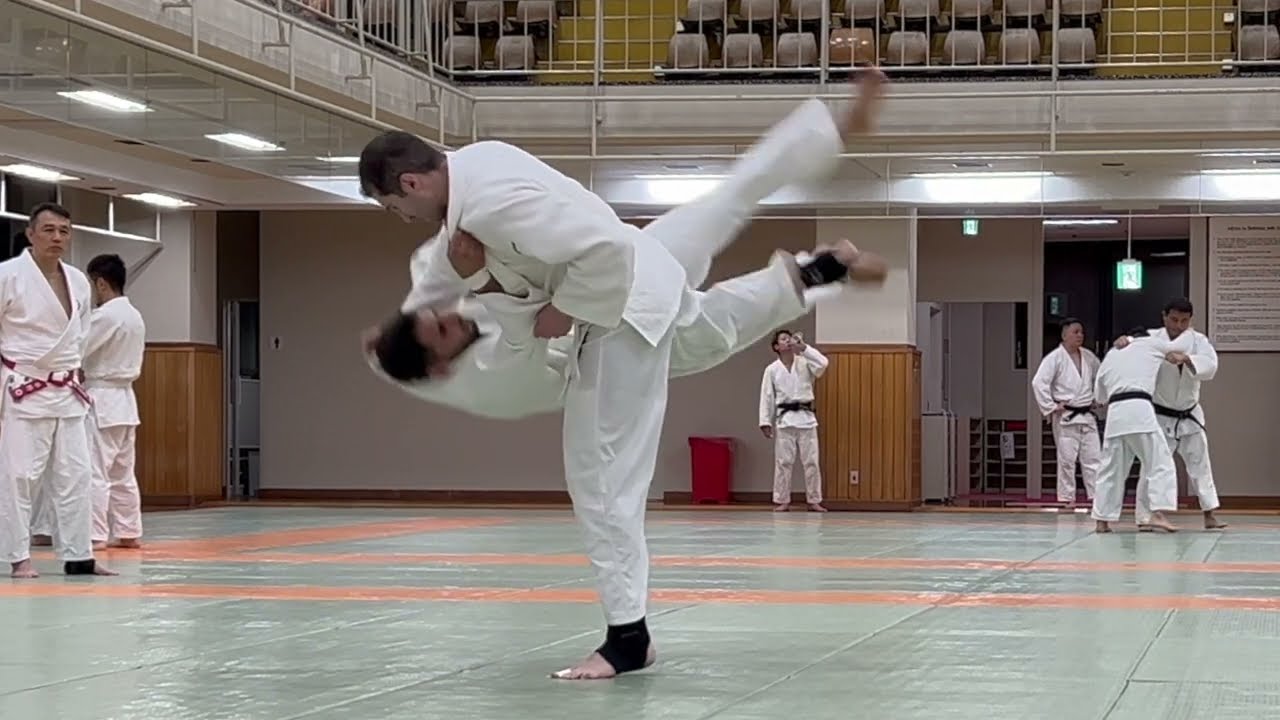 Judo Black Belt Test at Kodokan・講道館初段試験(投の形)