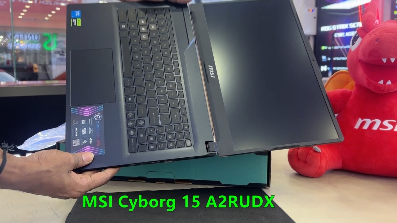 Распаковка и обзор MSI Cyborg 15 A2RUDX | Видеокарта Core 7-240H RTX 3050 6GB