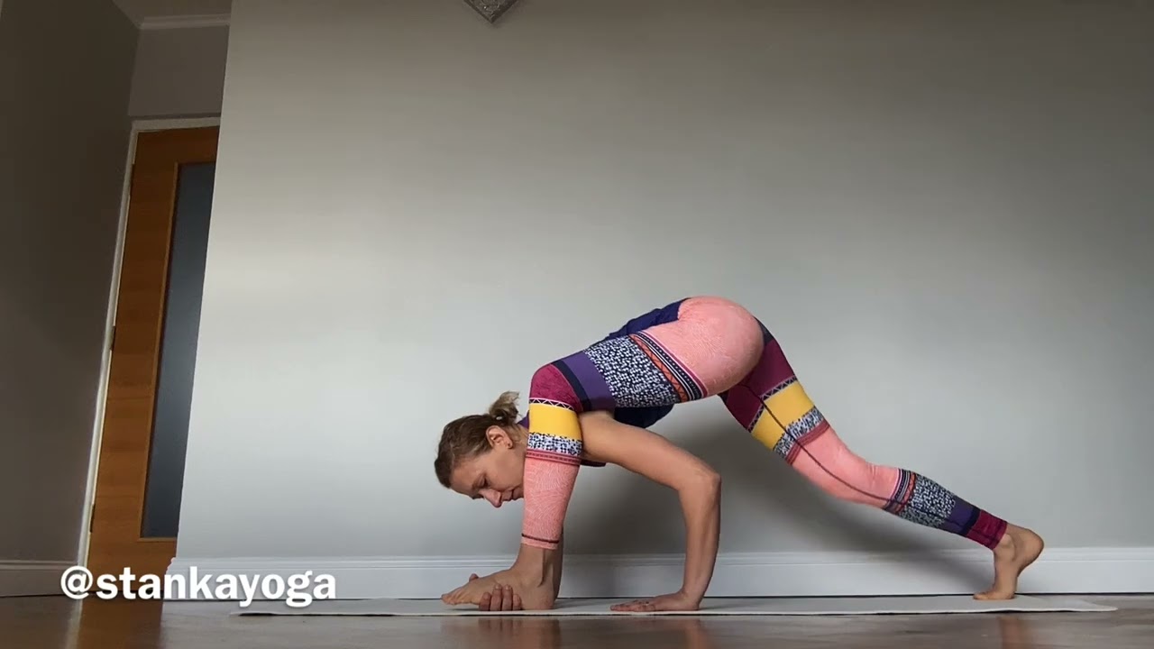 Lizard pose, Side Crow variation 