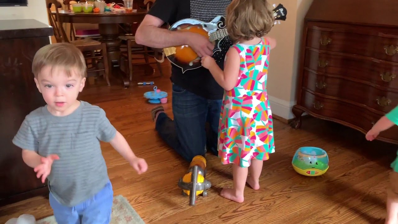 Dave Cavitt - Mandolin Wagon Wheel Family Jam