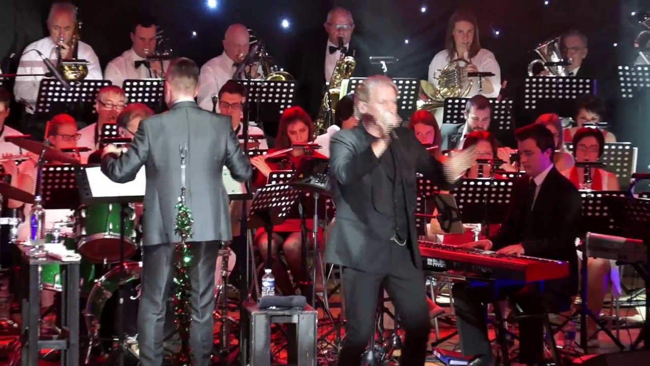 Forever Band & Johnny Logan: We all need love