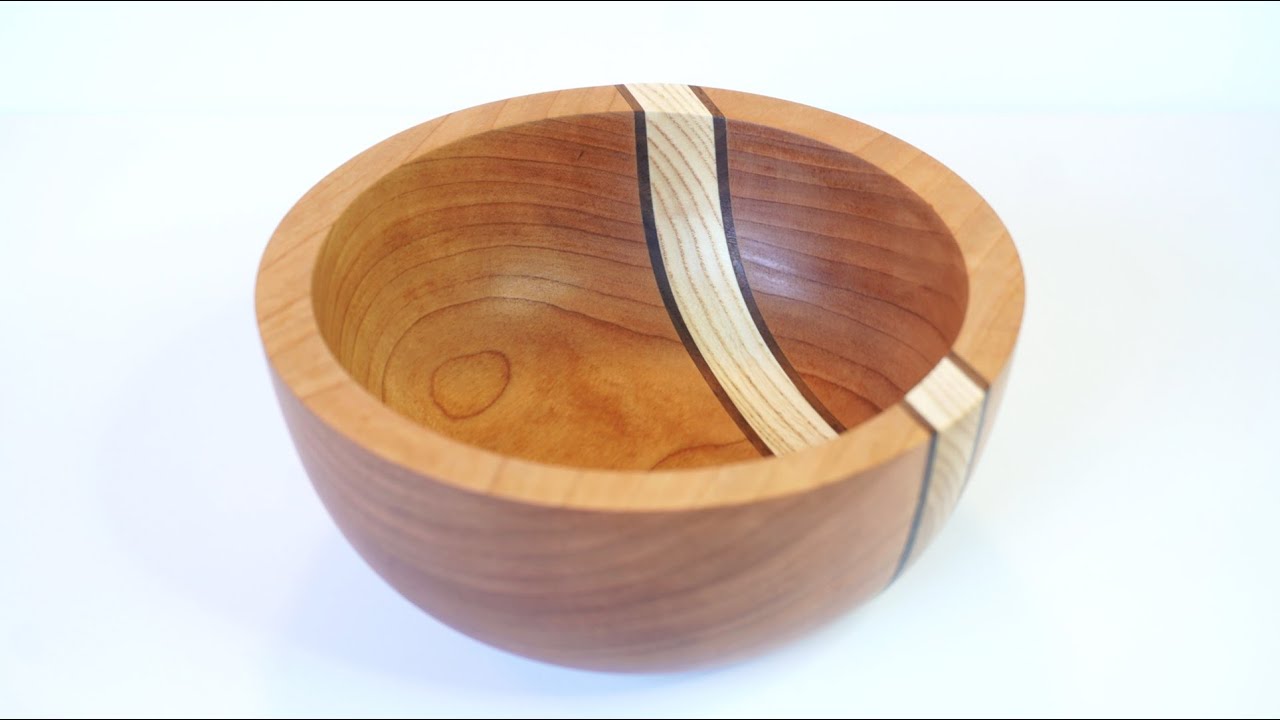 Woodturning | A Cute Cherry & Ash Bowl