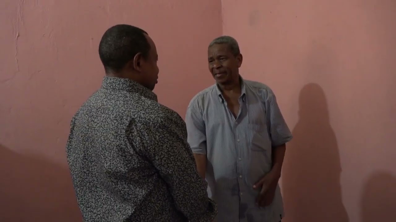@vugaonlinetv: KIONGOZI MWEMA NI YULE MWENYE KUWAJALI WANANCHI WAKE, Mhe OTHMAN AMETIMIZA HILO #ACT