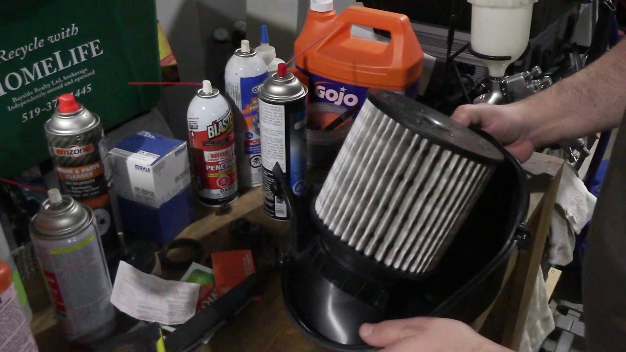 Audi A8 D4 4.2 air filter replacement