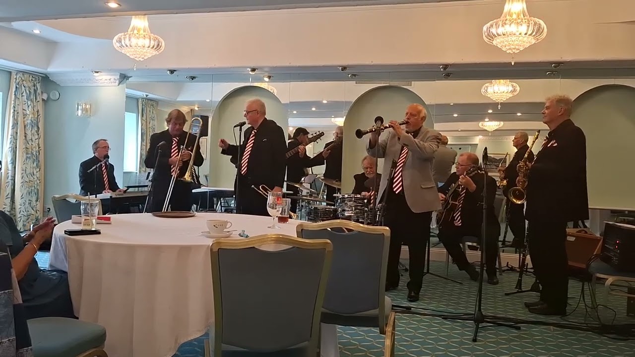 Pete Allen Jazz Band @ the Walnut Tree, North Petherton, 17th July 2025
