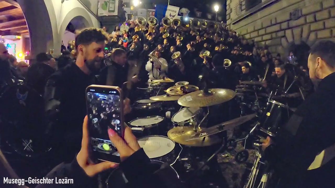 Guggenmusik Musegg Geischter Lozärn 2026 🎉 Fasnacht Luzern 🥁 Fasnachtsmäärt
