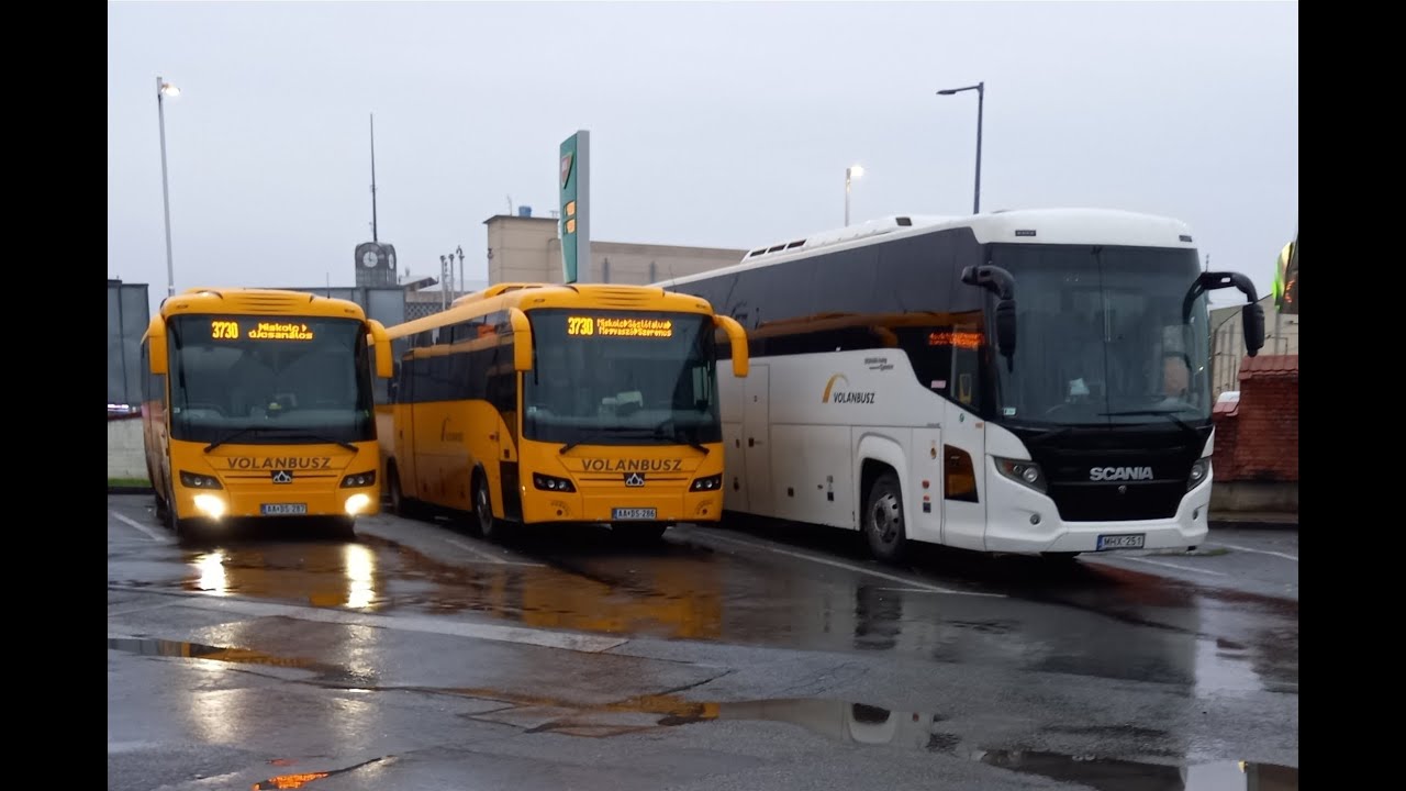 Buszok Miskolcon 2022 November&eacute;ben