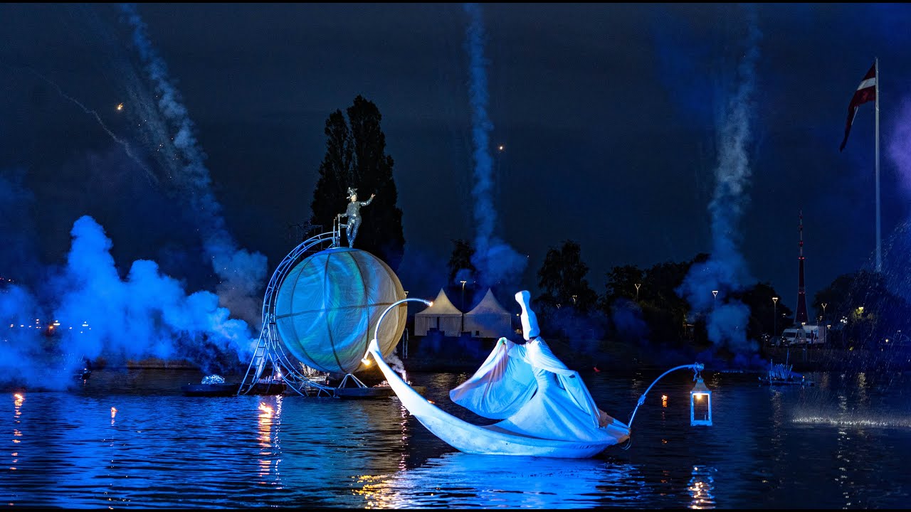 Water show 