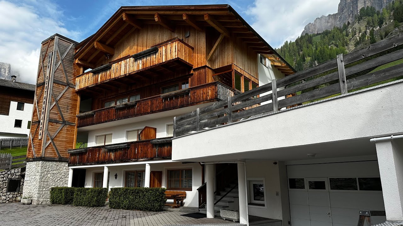 Residence Costa Burjada | Colfosco, Dolomites, Italy | Appartment Overview | May 2025