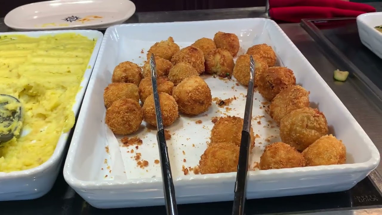i am so hungry 😋here are the foods from various buffets in Msc Fantasia 01/06/24😋🛳️✈️🥳