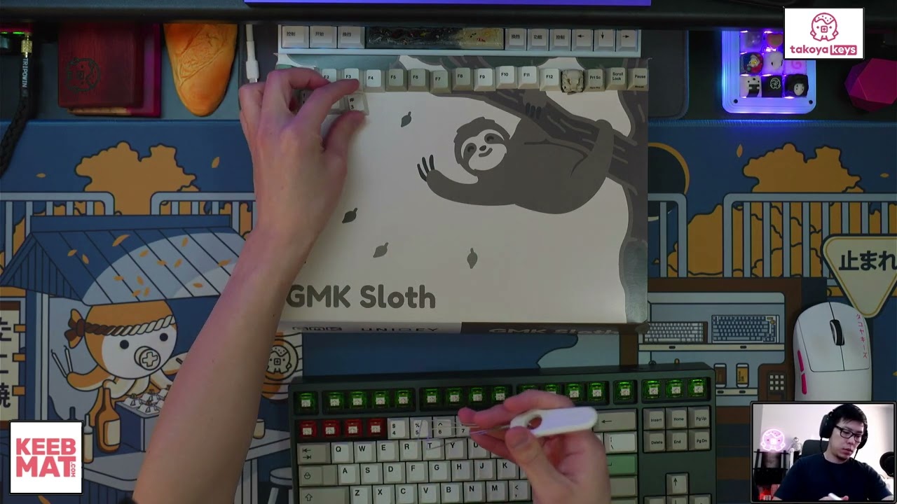 Desoldering the Creamsicle switches from the Geonworks Frog | Hakko Desoldering Gun Maintenance