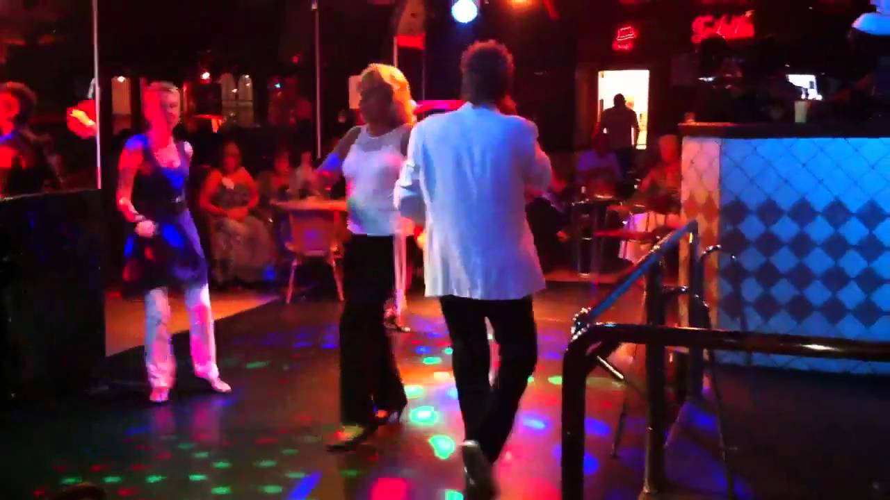 ZIGGY - Dance The Night Away & Walk Of Life (Sinatra's Benidorm) September 2010