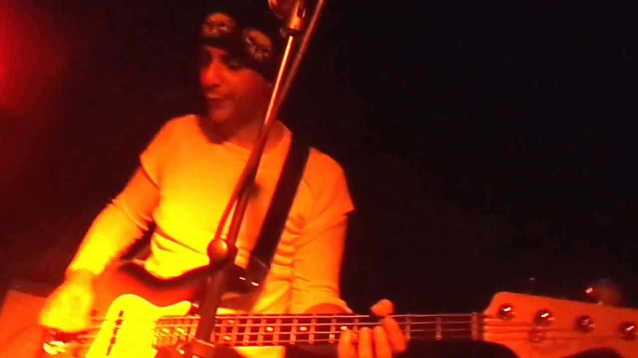 MATA-RATOS - Inocente, o doente (Live in Sabotage)