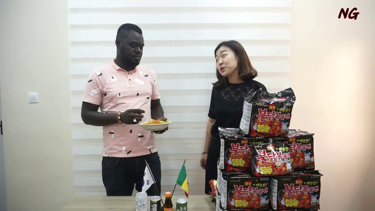 불닭볶음면 먹방 IN SENEGAL(RAMEN AU POULET PIQUANT)