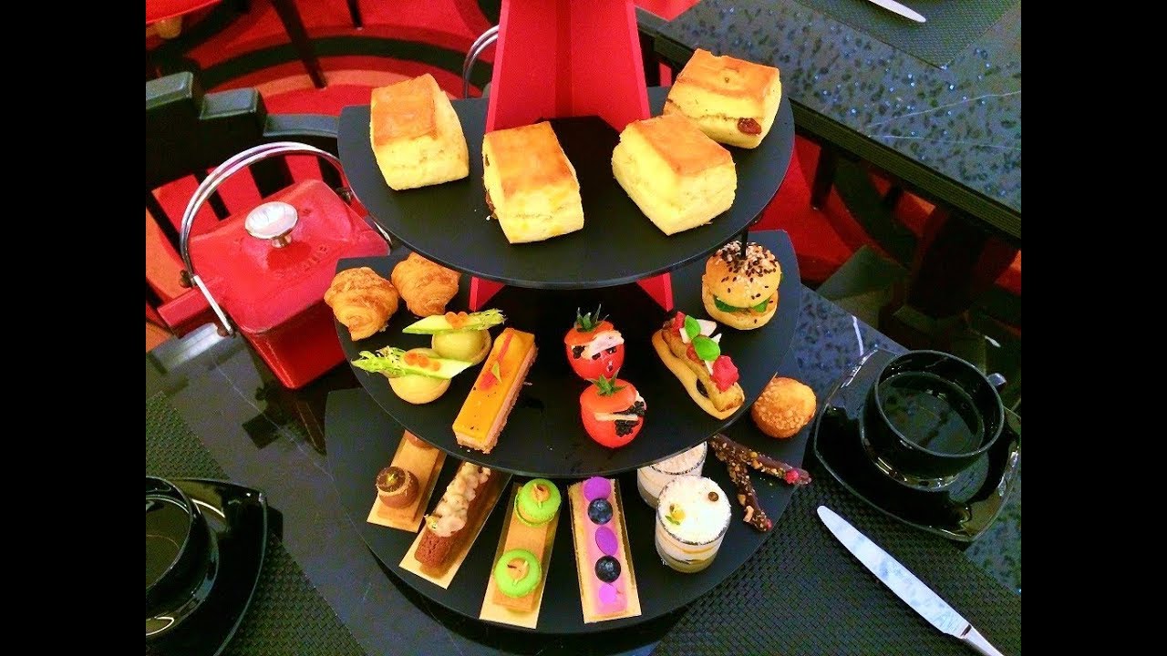 Le Salon de thé de Joël Robuchon afternoon tea in Landmark Hong Kong