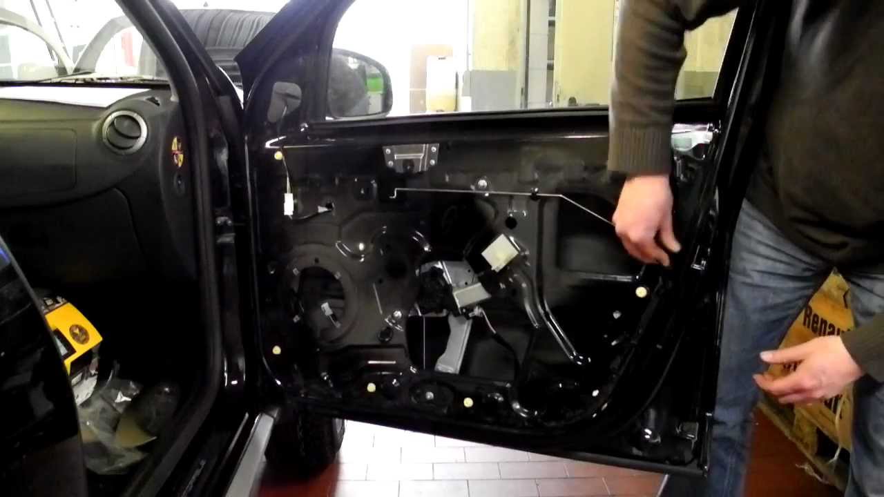 Dacia Duster Türverkleidung demontieren