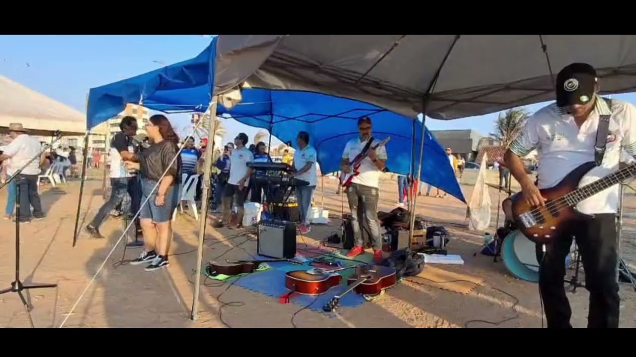 ZOMBIE   THE CRAMBERRIES / CODISE&Ntilde;O EN VIVO EN LA PLAYA