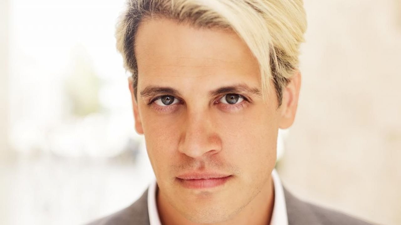 Breitbart Reporter Milo Yiannopoulos Is Banned From Twitter Forever