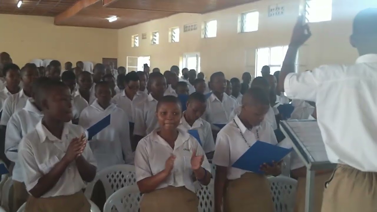 Uri Imana performed by Rwabuye Tss CSMC choir 