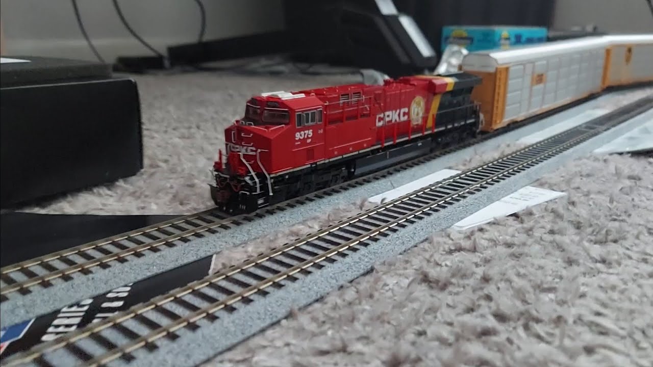 My Scaletrains CPKC ES44AH with ESU Loksound!!!