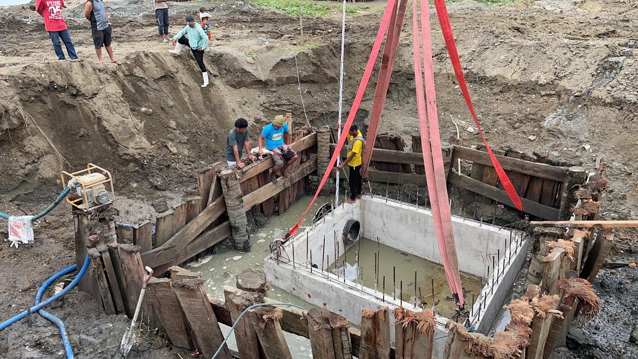SEAWATER INTAKE STRUCTURE: Lowering of Reinforced-Concrete SUMP PIT For PUMPING STATION