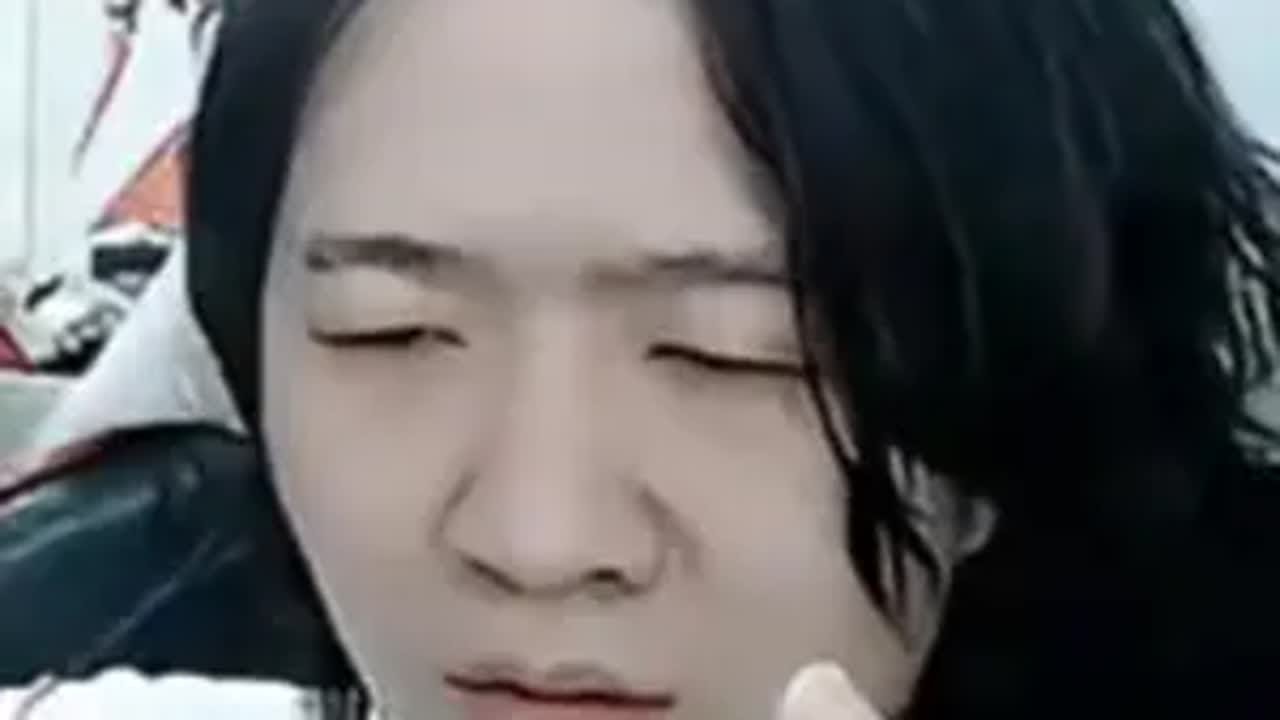 《吕德华搞笑死亡名场面合集》 吕德华 吕德华名场面 蛇年王者皮肤小店   蛇年皮肤最划算  2025抖音王者荣耀新春会