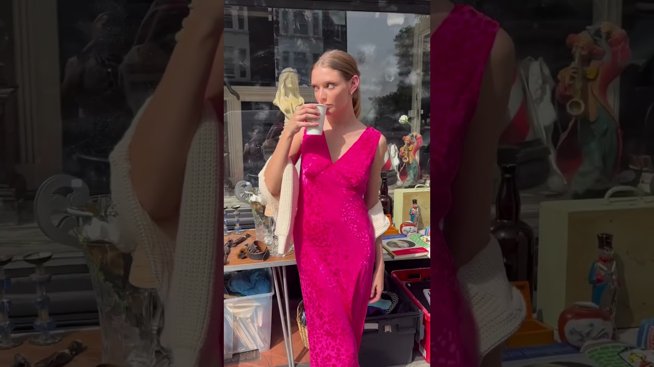 Coffee run but make it cute ☕️ ft Iris dress in cerise 🩷 #OMNES #outfitideas #sustainablefashion