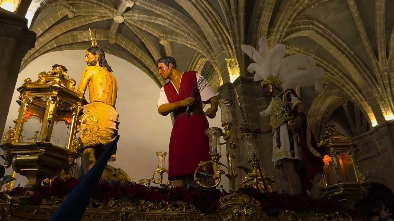 Entrada del Cristo de la Sangre, 2025. Hermandad de la Santa Vera Cruz, Aracena (Huelva).