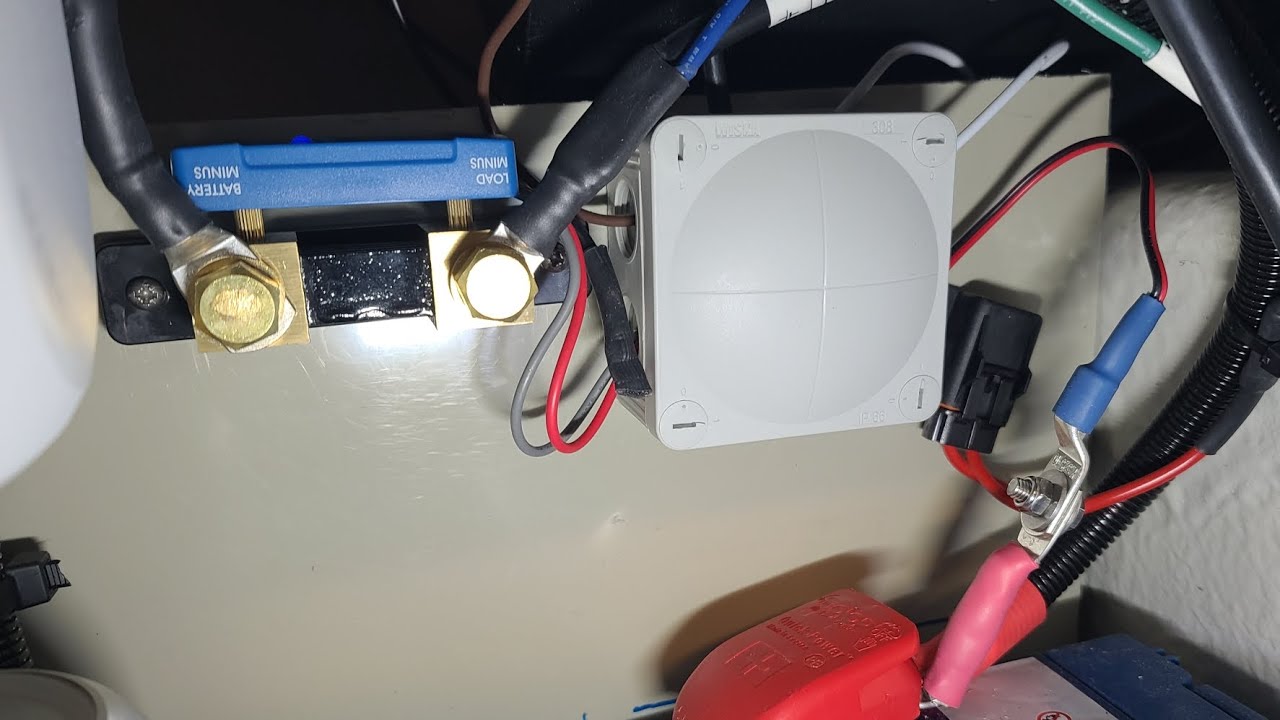 Victron SmartShunt в катер для второй батареи