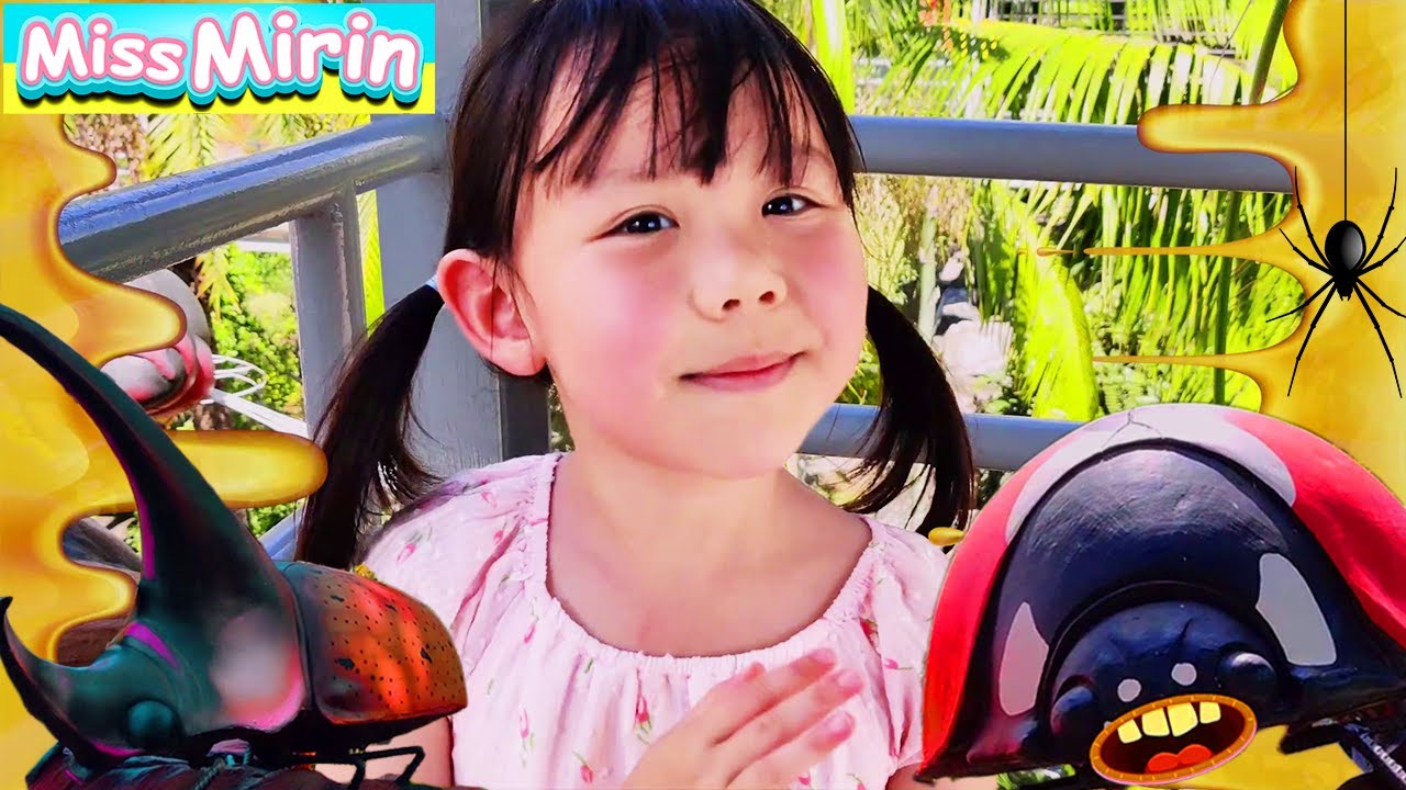 Learn About Insects - Bugs Pretend Play - Adventure in the Insect World (Super Huge Gaint Spider)