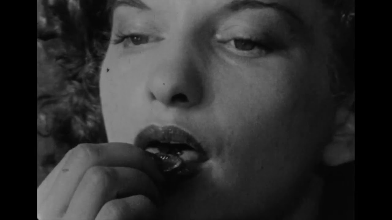 MESHES OF THE AFTERNOON (1943) - MAYA DEREN - (original music by TAIYO OMURA)