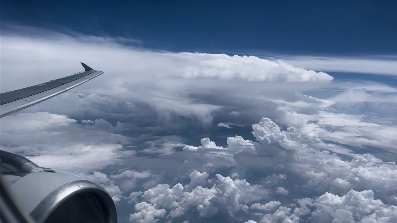 Dodging Thunderstorms- Full Flight - KCLT ~ KIND - American Airlines - A321-211