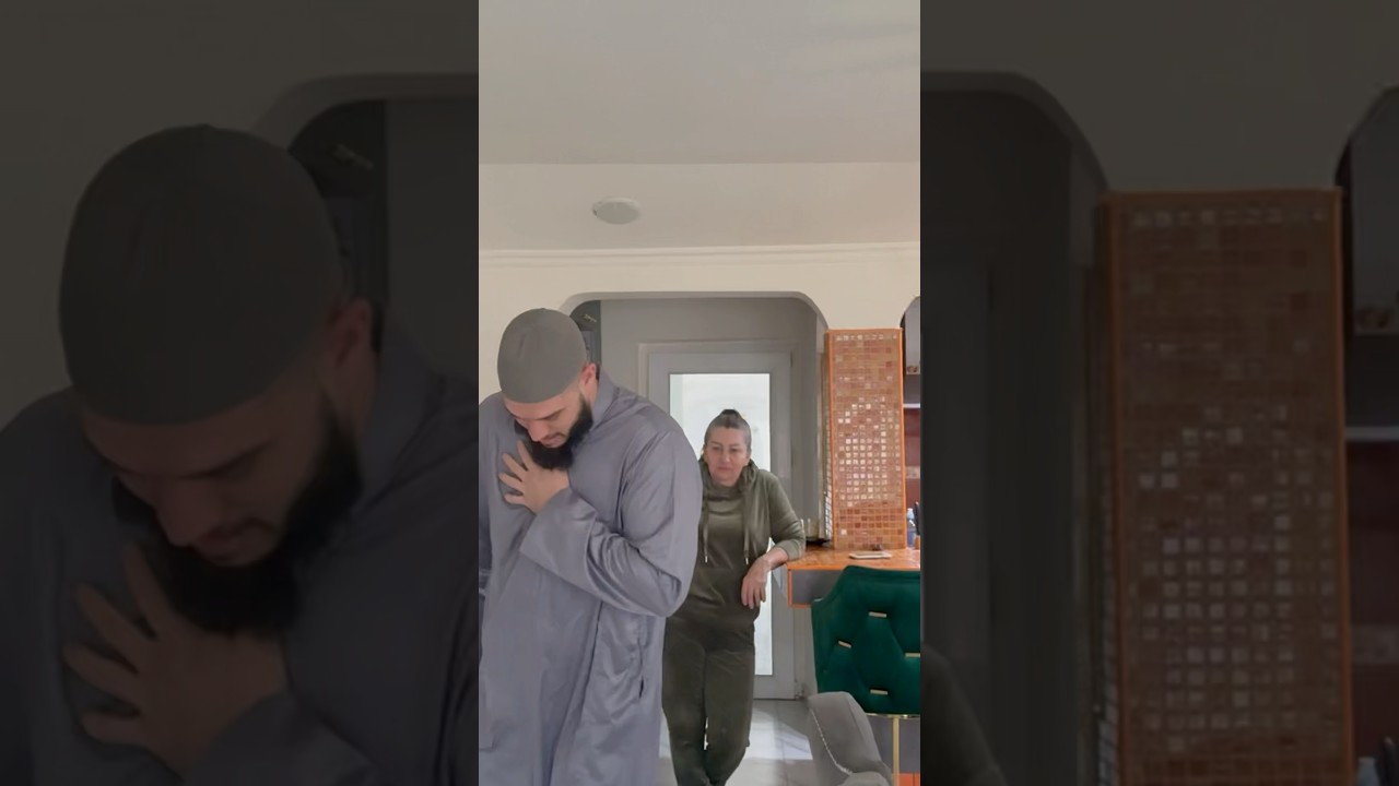Dejan obukao Arapsku haljinu. Mama Biljana u &Scaron;OKU #dejandragojevic